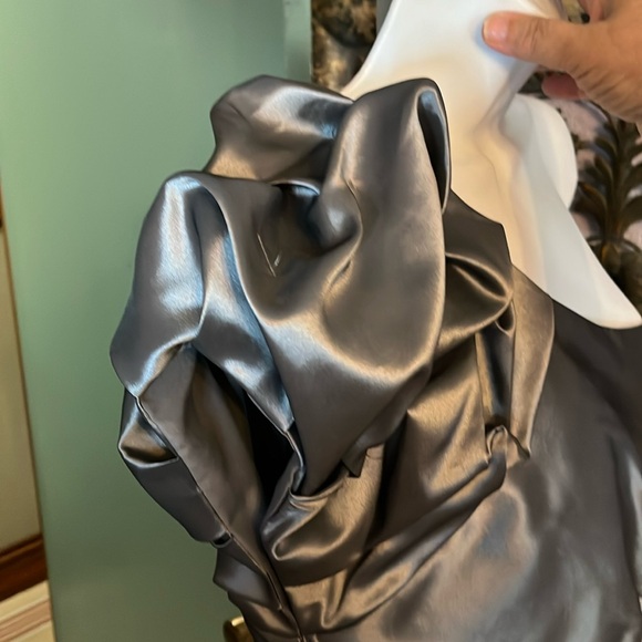 NWOT Alfred Angelo Top -Grey formal one shoulder ruched Satin top Sz 18 - Picture 3 of 12